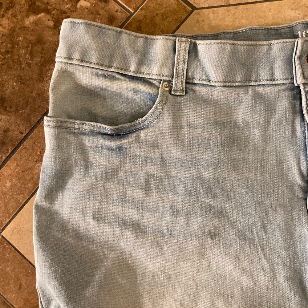 Terra and Sky jean shorts - Picture 2 of 8